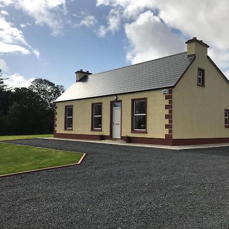 Joes Cottage Droíchead an Chláir Exterior foto